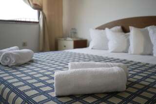 Отель Hotel Corona by Asteri Hotels Свети-Влас Двухместный номер с 1 кроватью или 2 отдельными кроватями-1